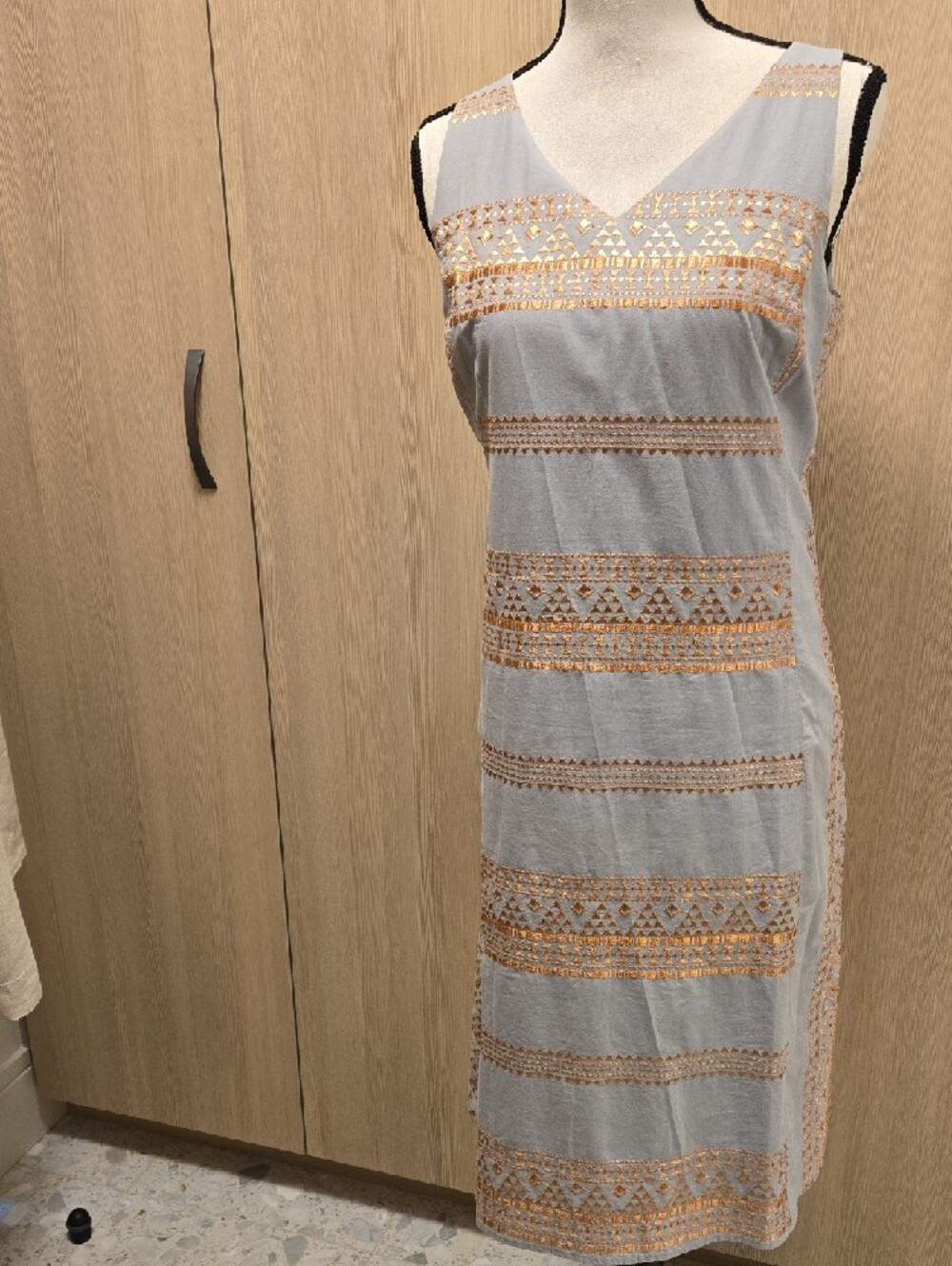 J. Jill Sleeveless Gray Midi Dress with Copper Embroidery
